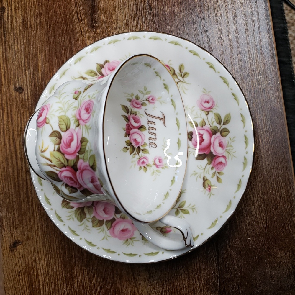 Vintage June Roses Tea Cup Set